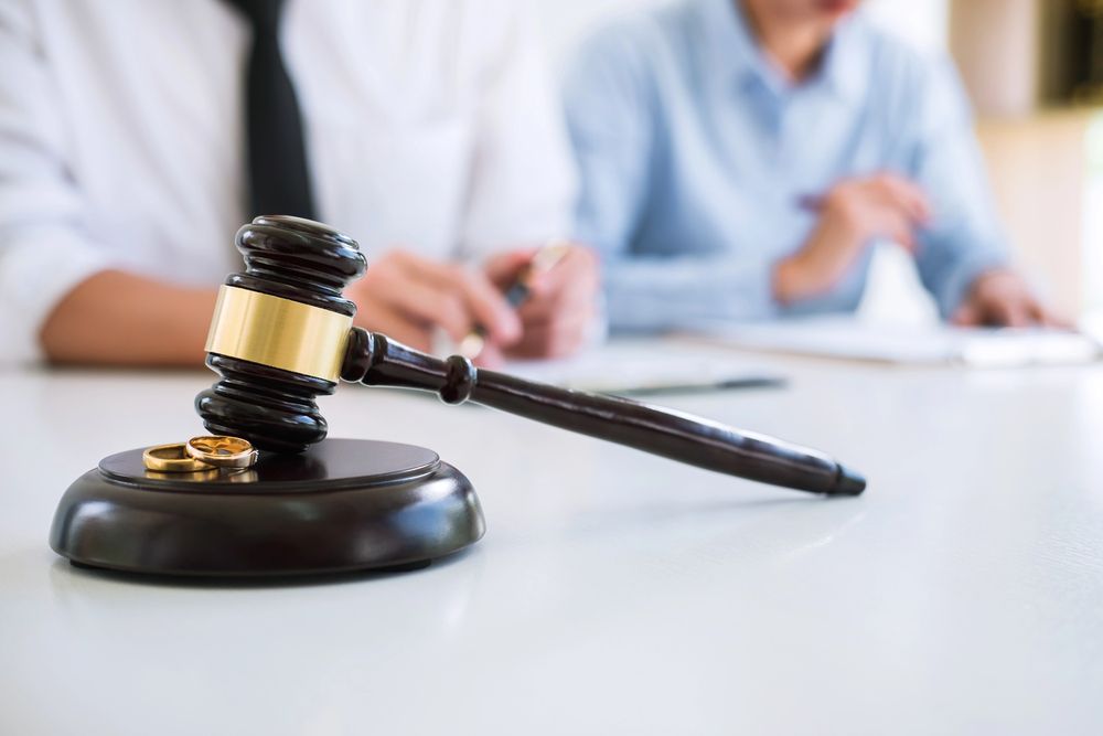 Divorce in Chicago: How to Prepare Financially and Emotionally - A Friendly Guide to Moving Forward