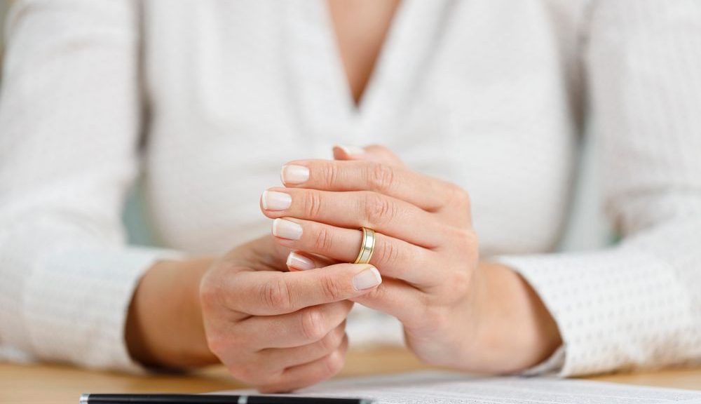 Pets & Illinois Divorce: Who Keeps the Dog? Understanding Companion-Animal Custody under §503(n)